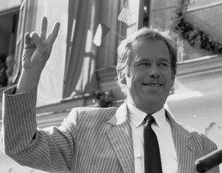 Vaclav Havel a incetat din viata la 75 de ani! Cenusa sa va fi depusa ...