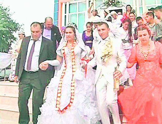 Accurate matrix nickname Cea mai scumpă nuntă din istoria României! Cel mai bogat ţigan şi-a măritat  fata!