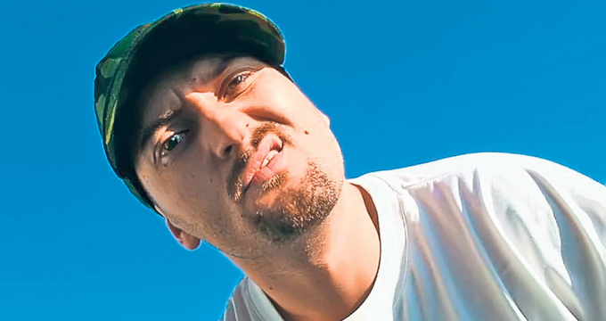 Cheloo recidiveaza “Esti un om de nimic!” Rapper-ul si-a umilit un fan ...
