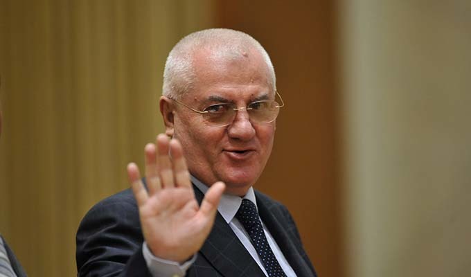 Imagine Stire Ce banc a putut să îi spună Dumitru Dragomir lui Nicolae Ceaușescu! Reacția Elenei Ceaușescu l-a înspăimântat! | 2review.ro