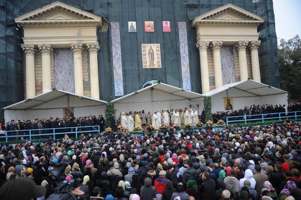 Când începe pelerinajul de la moaştele Sfintei Parascheva, din Iaşi? Ce se întâmplă acum, în oraş