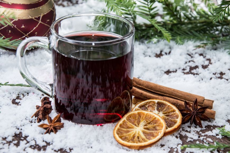 Ce se întâmplă în corpul tău dacă bei o cană de vin fiert. Avertismentul specialiștilor