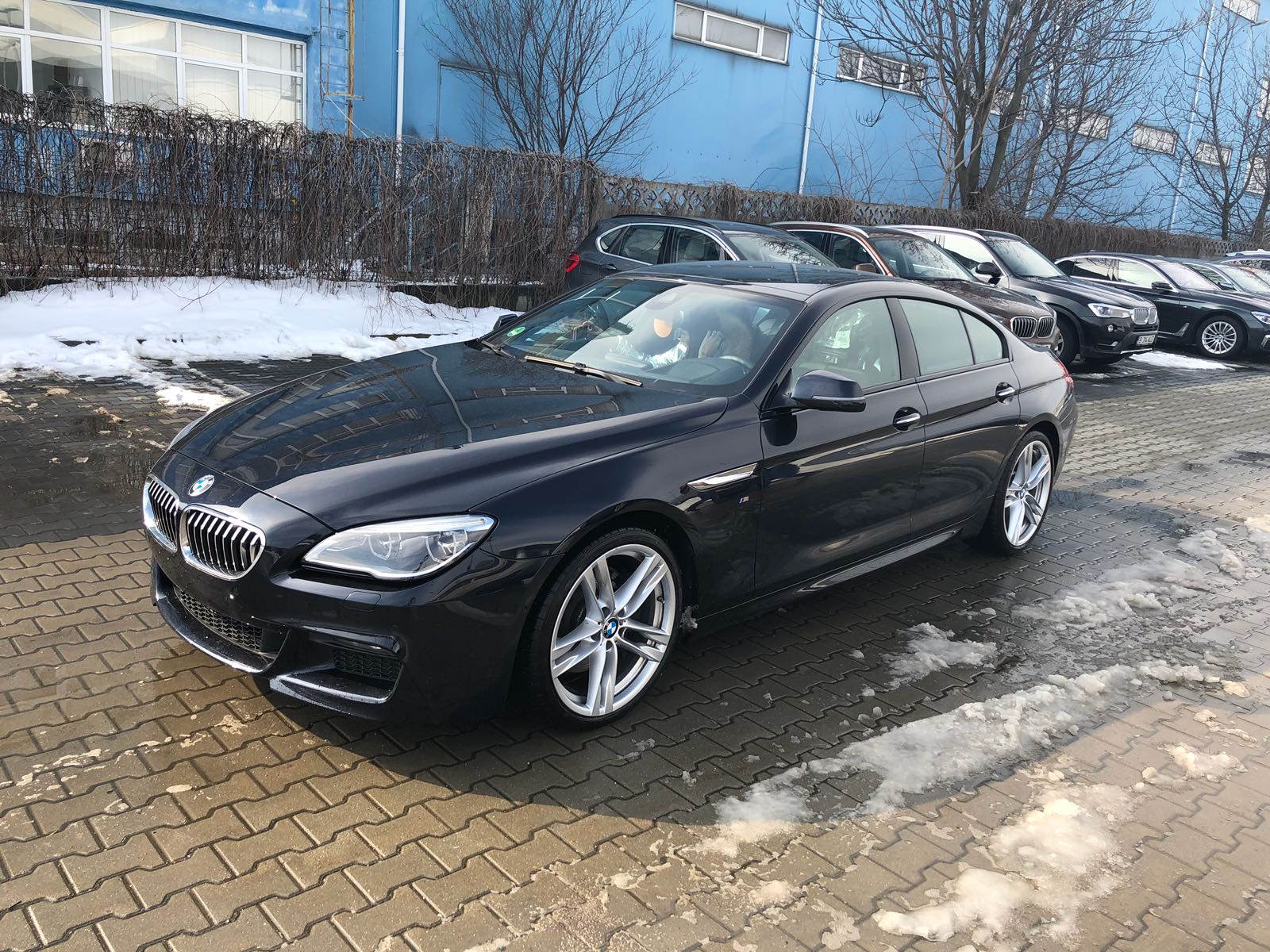 Lena este foarte mândră de mașina primită de la Gani Enache