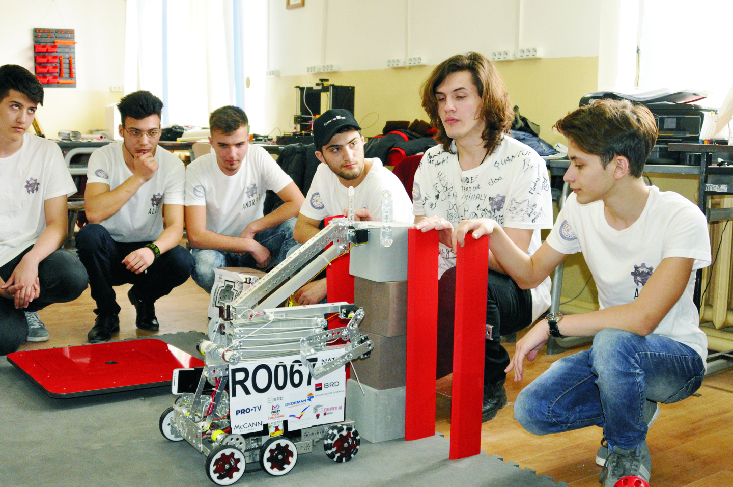 Robotul Cuza De La Slobozia Creat De Elevi De Liceu