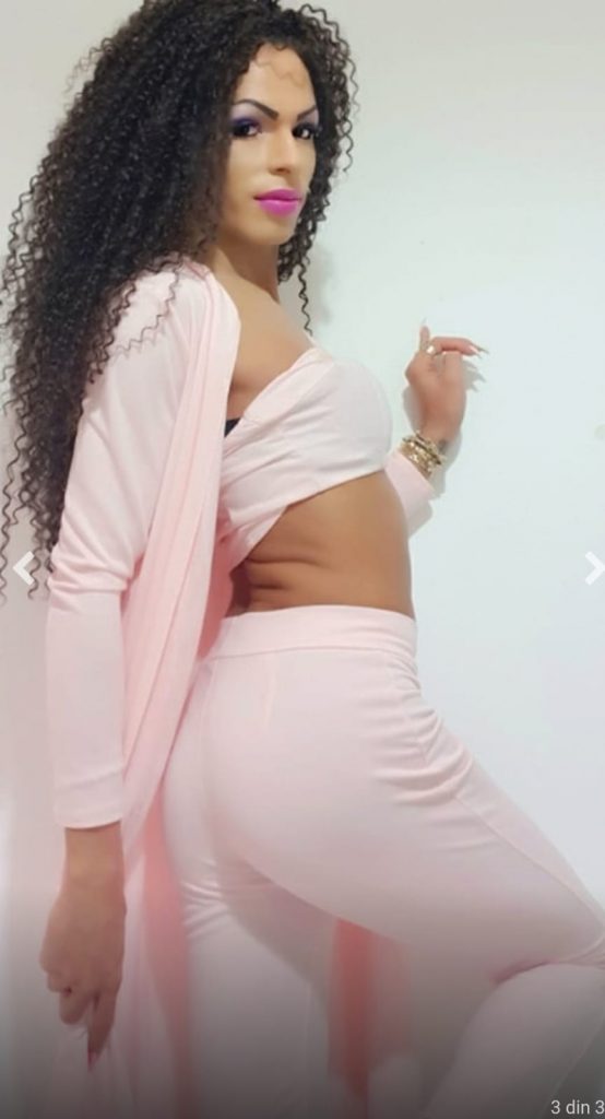 A sunat la 112 după ce a realizat că partenera de amor pe care a cunoscut-o pe Tinder era, în realitate, bărbat. “Scrie transsexuală, știi la ce vii?” Care a fost reacția polițiștilor
