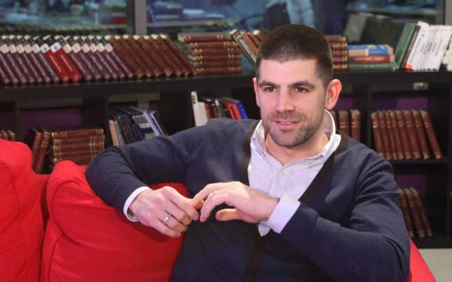 Dragoș Bucurenci a fost dat afară de la o emisiune, pentru că a criticat Biserica Ortodoxă