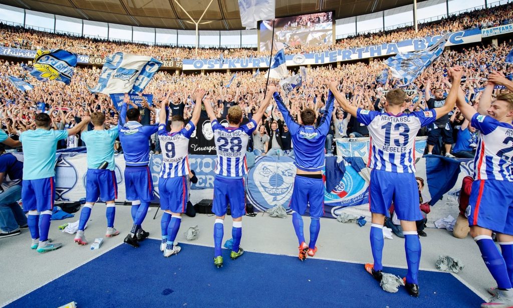Top Pariu: Fotbalul este „Sportul Rege » Primul „11” este AICI »»