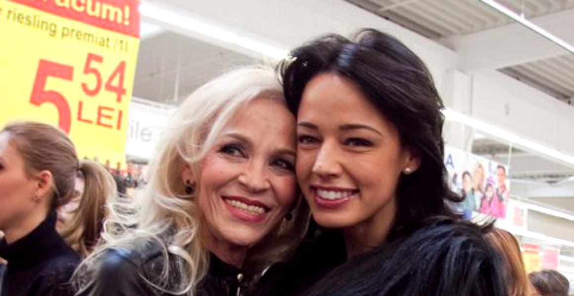 Luminița, alături de Andreea Raicu, una dintre colegele de la reality-show