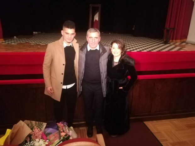 Kira Fiica Lui Hagi A Primit Un Rol De ExcepÈ›ie TanÄƒra ActriÈ›Äƒ A Fost SusÈ›inutÄƒ De Familie