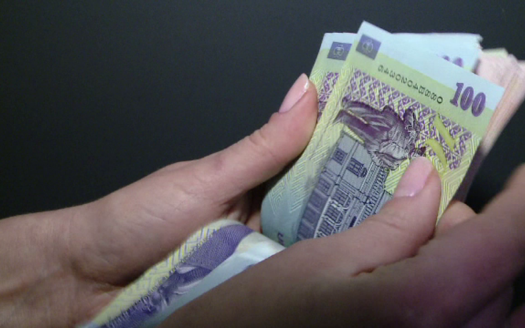 Lovitură dură pentru românii cu rate la bancă! La cât a ajuns indicele Robor astăzi