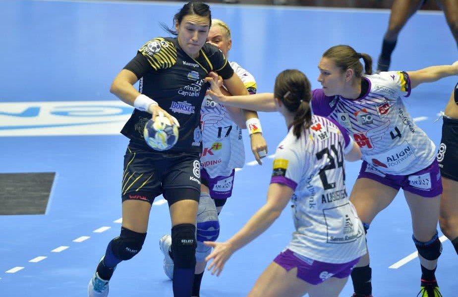 Imagine Stire CSM București nu se regăsește! „Tigroaicele” au fost învinse de Rostov cu 27-30! | 2review.ro
