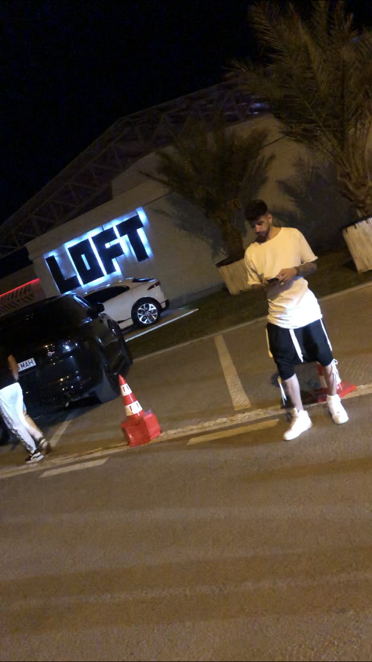 Soțul Ramonei Olaru surprins în fața la Loft