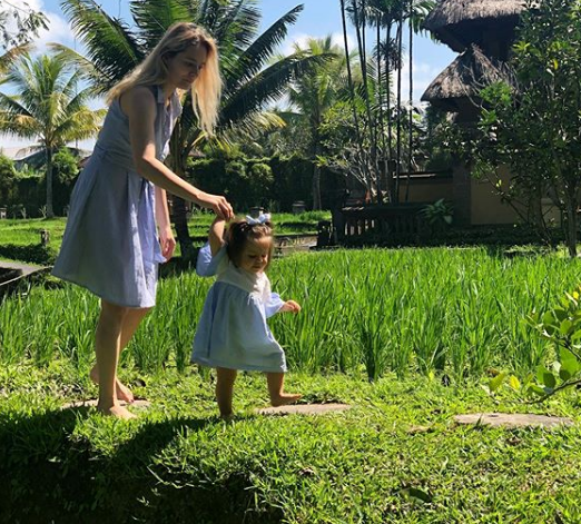 Laura Cosoi Despre Vacanța Din Bali Alături De Soțul și Fiica Ei ”m