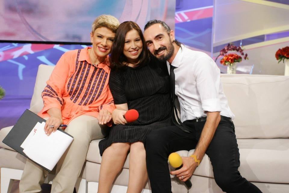 Teo Trandafir, Cristina Bălan și soțul ei, Gabriel Bălan, în platoul emisiunii prezentatoarei pe 10 septembrie 2013 © Facebook
