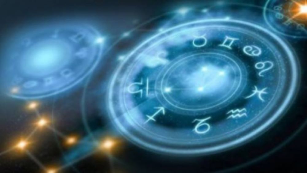 Horoscop 29 Noiembrie 2017 Zodia Care Joaca Pe Doua Fronturi Gmirea Com