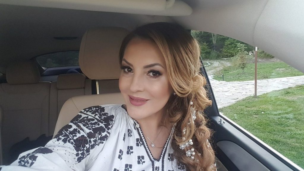 Imagine Stire Angela Rusu a aruncat 25 de saci cu haine după ce a slăbit spectaculos în doi ani. “Dieta mea…” | 2review.ro