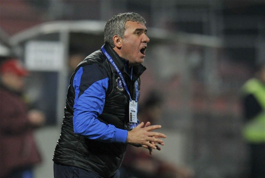 Imagine Stire „Regele” pleacă de pe primul loc în play-out în lupta pentru evitarea retrogradării! | 2review.ro