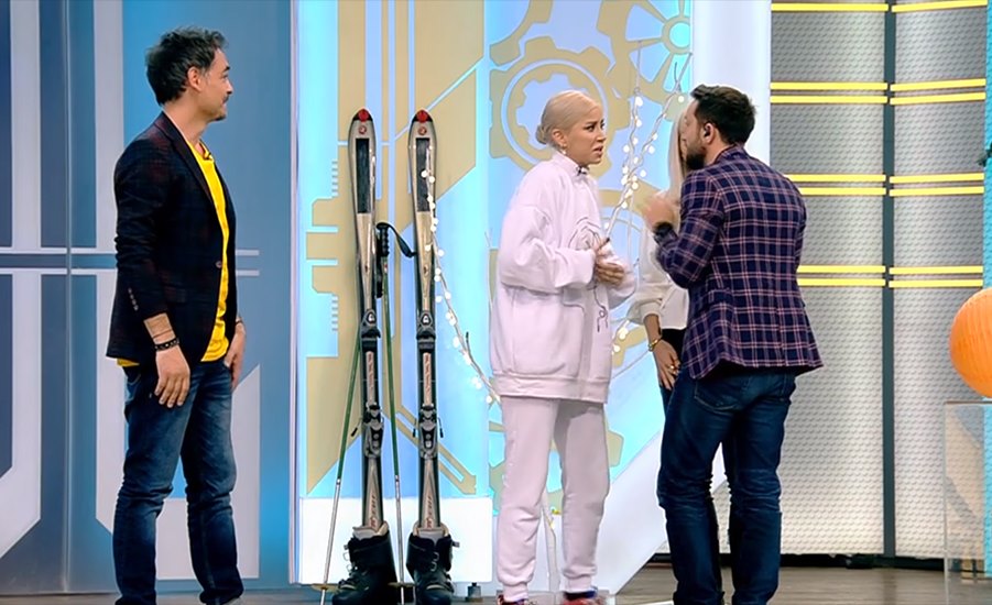 Imagine Stire Gafa anului în direct la Neatza de la Antena 1! Dani Oțil a izbucnit: „Aici nu se înjură” | 2review.ro