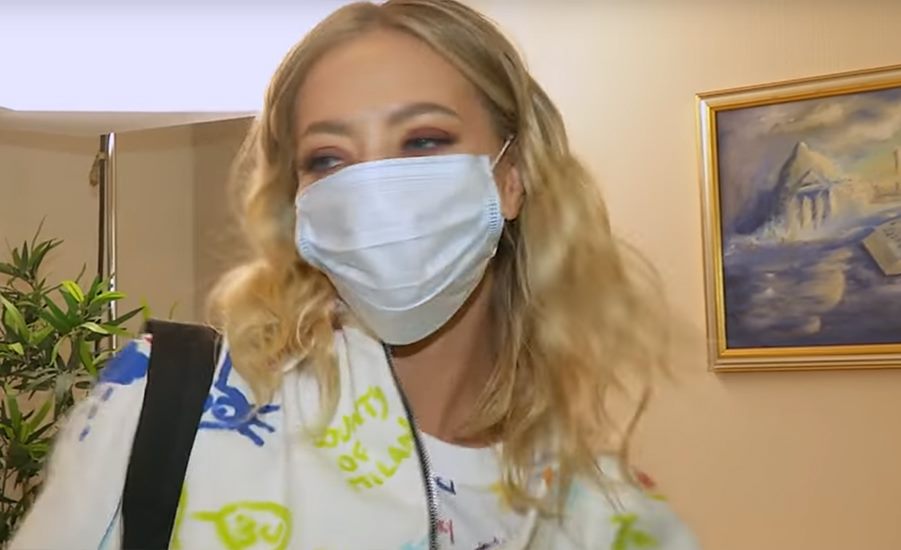 Imagine Stire Alertă în showbiz-ul românesc! Delia Matache, suspectă de coronavirus. Cum a reacționat Mihai Bendeac | 2review.ro