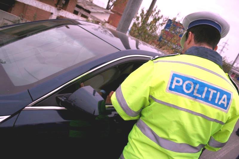 Imagine Stire Polițiștii de la Rutieră au avut un șoc. Pe cine au oprit ieri în București, în trafic | 2review.ro