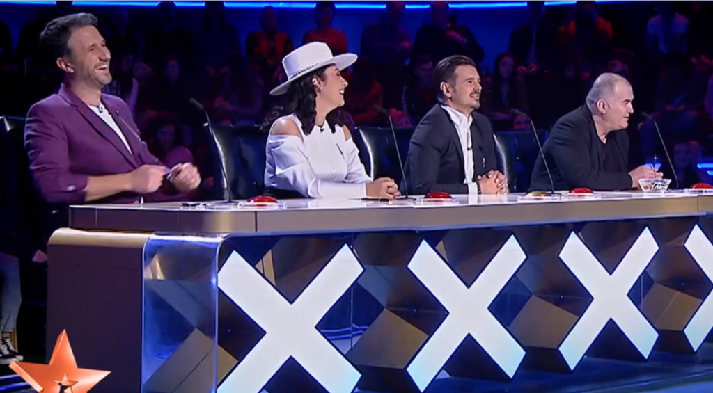Imagine Stire Românii au talent. Călinescu nu a mai rezistat, Andra a roșit: ”Cum s-o bagi din prima…” Jurații și publicul s-au tăvălit de râs VIDEO | 2review.ro