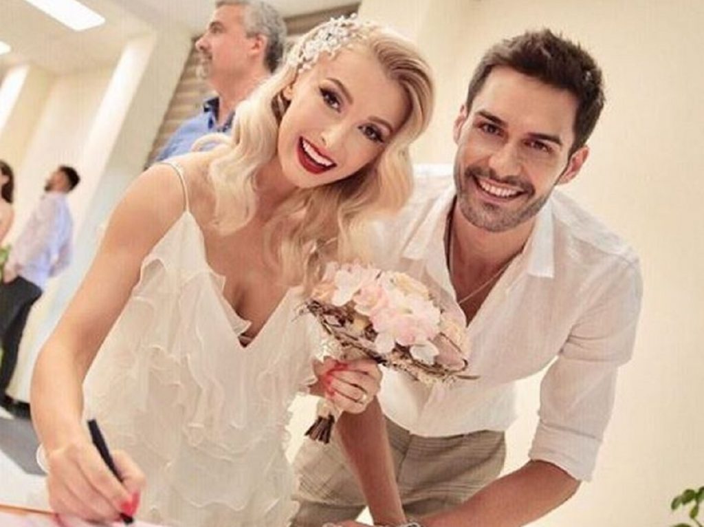 Imagine Stire Andreea Bălan divorțează de George Burcea?! Vedeta postului Antena 1 a recunoscut că nu mai dorm împreună | 2review.ro