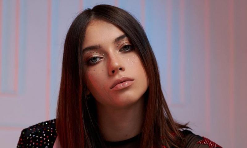 Imagine Stire Cine este Roxen, reprezentanta României la Eurovision 2020? „Cea mai mare dorință a mea din copilărie a fost să cânt” | 2review.ro