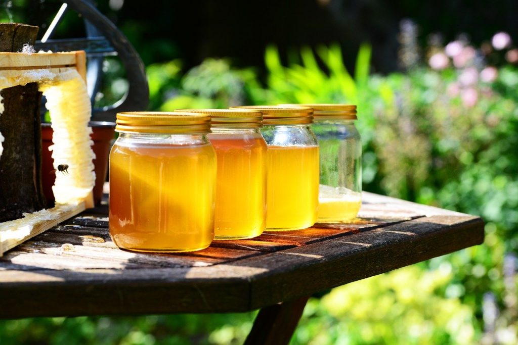 Imagine Stire Care sunt, de fapt, cele 10 alimente care nu expiră niciodată. Secretul din spatele prezervării | 2review.ro