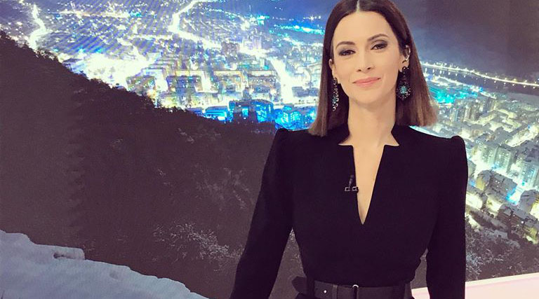 Imagine Stire Andreea Berecleanu, primele reacții după ce s-a aflat că pleacă de la pupitrul știrilor de la Antena 1. Ce mesaje a transmis | 2review.ro