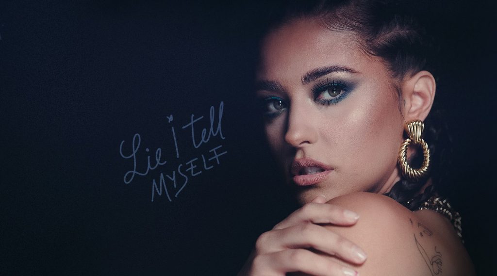 Imagine Stire Antonia, transformare spectaculoasă în clipul celei mai noi piese, “Lie I Tell Myself”! Artista are dreaduri, iar versurile melodiei transmit un vibe bun | 2review.ro