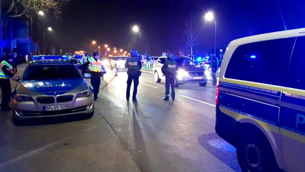 Stare de alertă în Germania! Opt persoane și-au pierdut viața și alte cinci au fost rănite, în urma unui atac armat