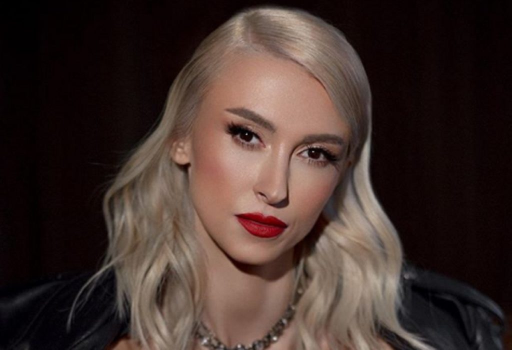 Imagine Stire Andreea Bălan, foc și pară pe Antena Stars! Vedeta și-a ieșit din minți, atunci când a văzut că oamenii îi comentează divorțul: „Mai bine să tacă” | 2review.ro