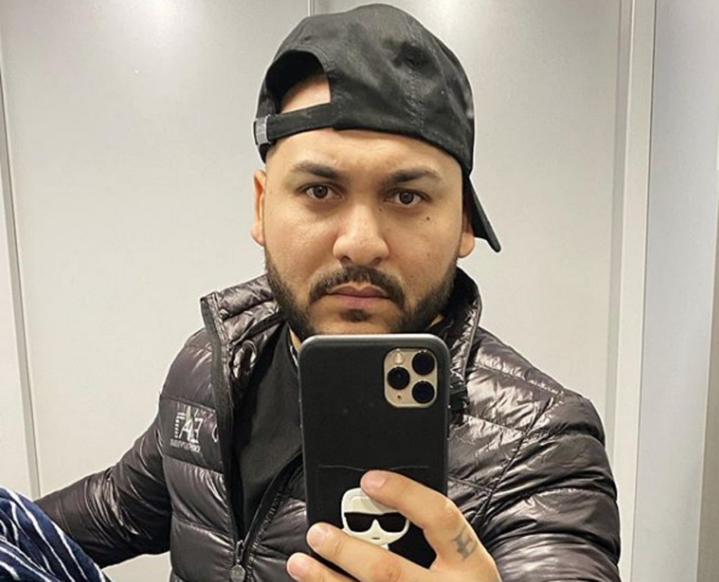 Imagine Stire Dani Mocanu, cine te-a supărat? Manelistul, mesaj șocant pentru domnișoarele care se cred dive de Capitală: „Nu vă uitați satele din care faceți parte” | 2review.ro