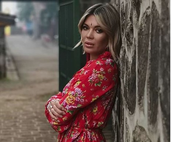 Imagine Stire În ce condiții extreme filmează Gina Pistol la Asia Experss: „Alerte pe telefon cum că am fi în raza taifunul Ramon” | 2review.ro