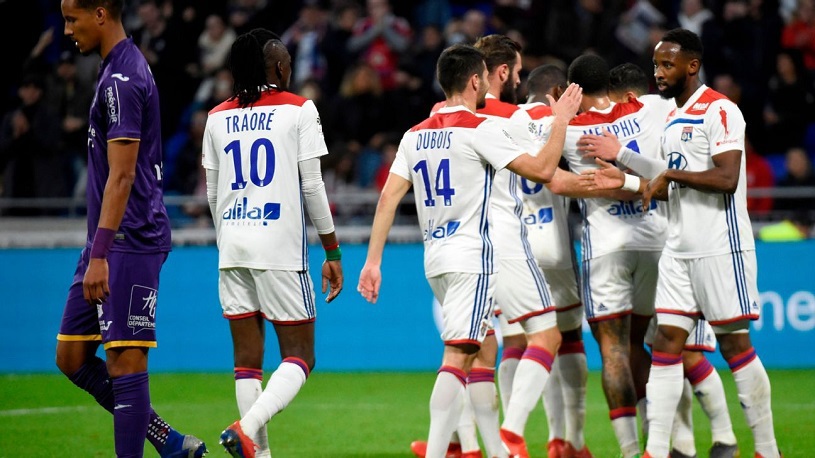 Top Pariu: Fotbalul este „Sportul Rege” » Primul „11” este AICI!