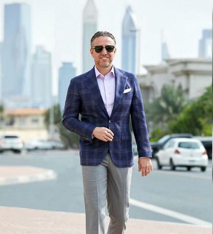 Imagine Stire FOTO: Reghecampf e slim-fit, după ce a slăbit 15 kilograme în Dubai! | 2review.ro