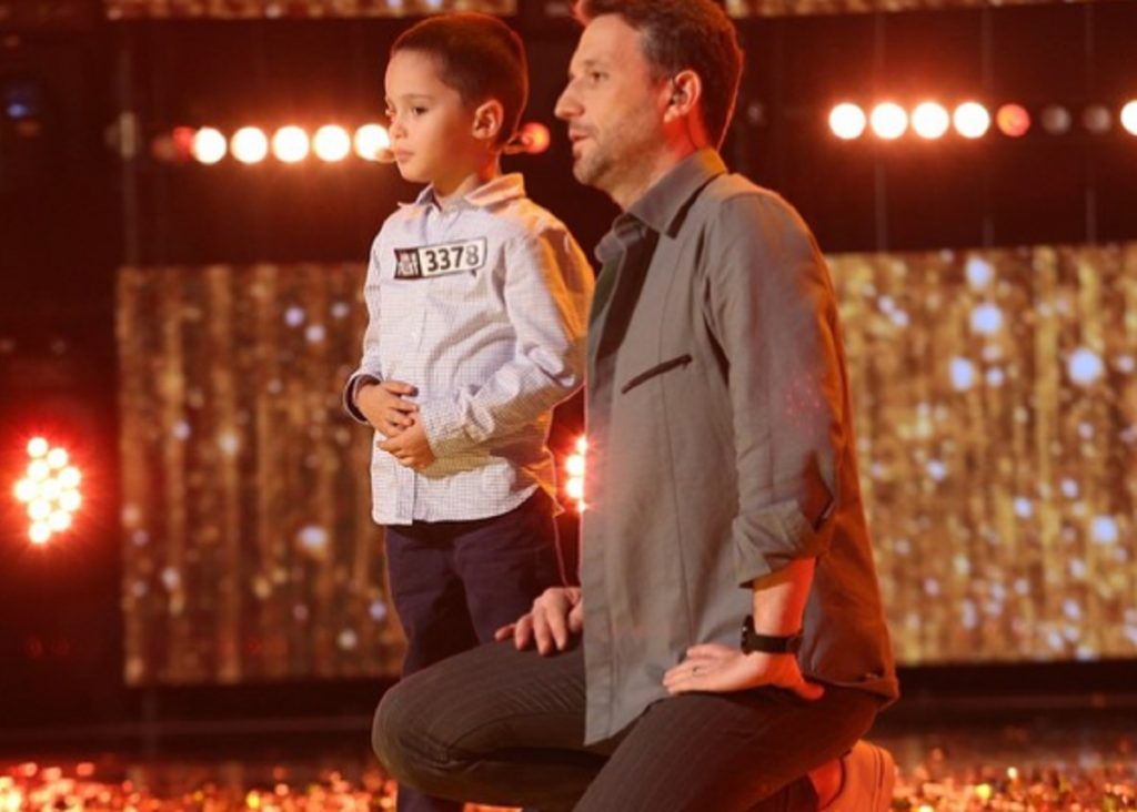 Imagine Stire Povestea lui Theodor Marcu, puștiul-geniu de la Românii au talent. L-a impresionat pe Andi Moisescu și a primit golden buzz! | 2review.ro