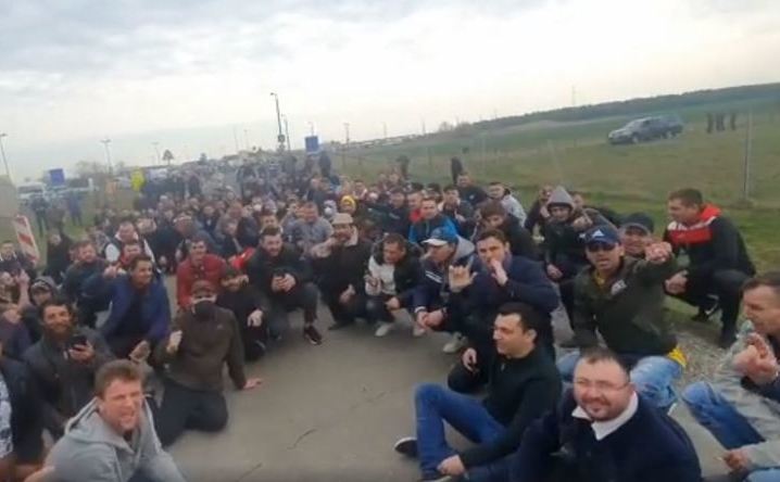 Peste 3.500 de români sunt blocați la granița Austriei cu Ungaria! Oamenii vor să ajungă acasă