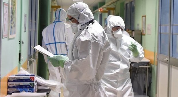 Imagine Stire Bilanț negru în spitalele din Italia. 37 de medici au murit din cauza coronavirusului și peste 6000 de cadre medicale sunt infectate | 2review.ro