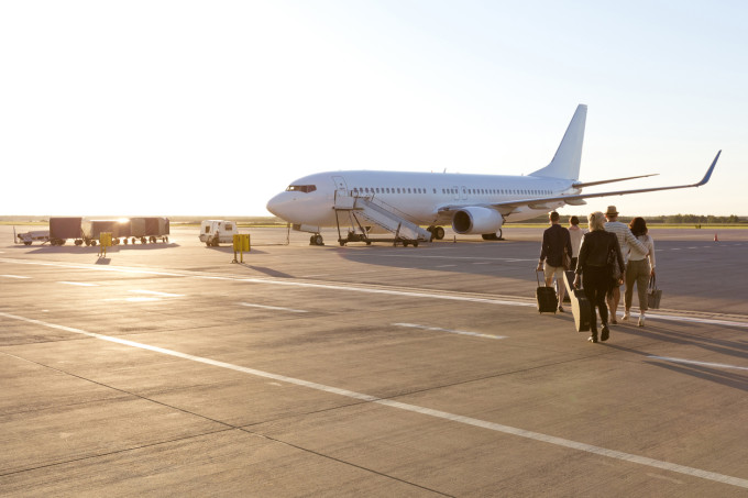 Imagine Stire Ministerul Afacerilor Externe: ”Toți cetățenii români care se află ca turiști în străinătate să revină în țară în cel mai scurt timp” | 2review.ro