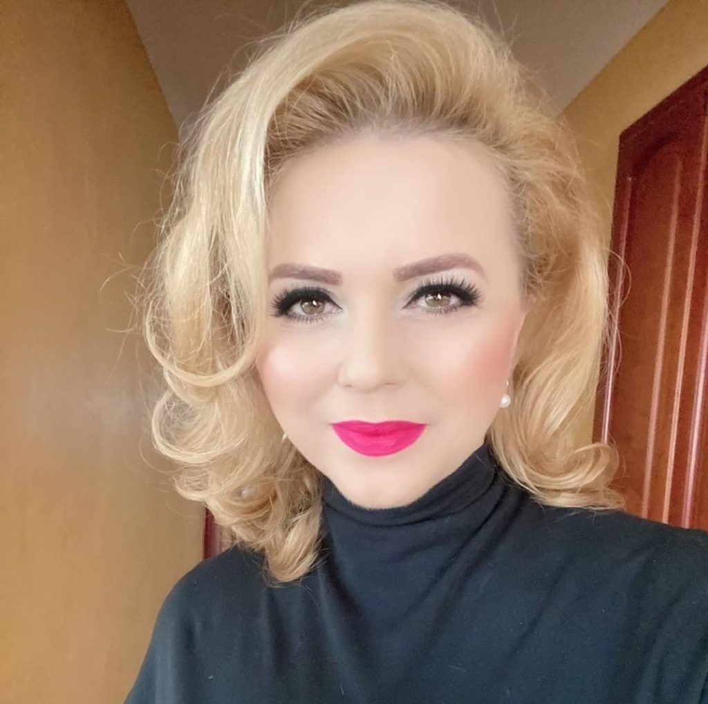 Imagine Stire Cornelia Rednic a slăbit 33 kilograme! Care este rețeta? „La început mi-a fost foarte greu, pentru că nu slăbeam deloc” | 2review.ro