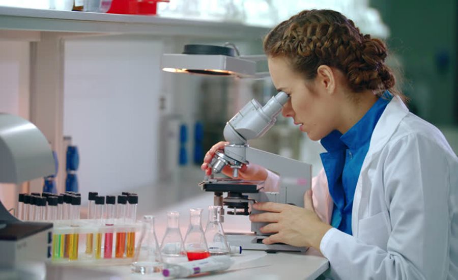 Imagine Stire Apar mutații genetice?! Cum modifică noul coronavirus genele și ADN-ul uman | 2review.ro
