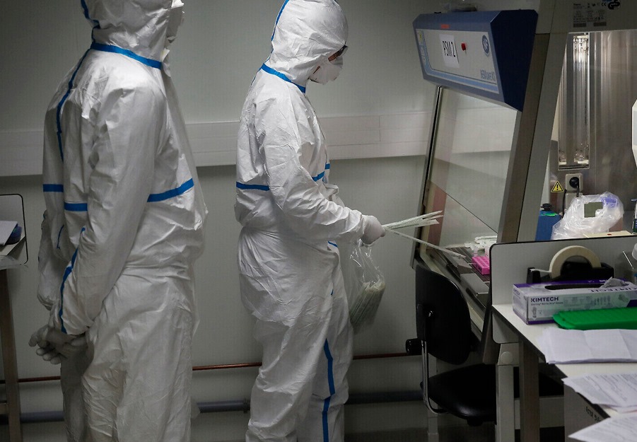 Imagine Stire China, acuzată că a „proiectat” virusul SARS-COV2 ca armă biologică de distrugere în masă | 2review.ro