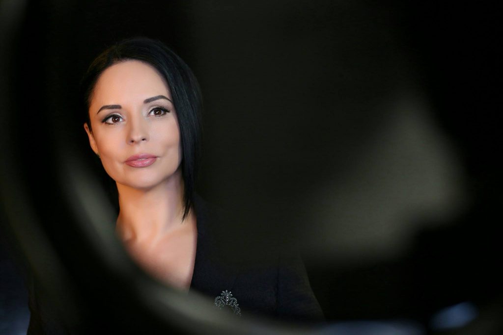 Imagine Stire Ce obiect a moștenit Andreea Marin de la mama ei. Chiar dacă se afișează des cu el, puțini știu întreaga poveste | 2review.ro