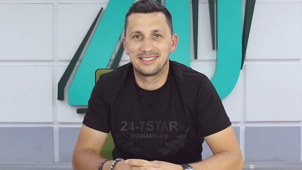 Imagine Stire Flick, poezie despre coronavirus: ”Nu fugi din carantină, ceilalți nu au nicio vină!” | 2review.ro