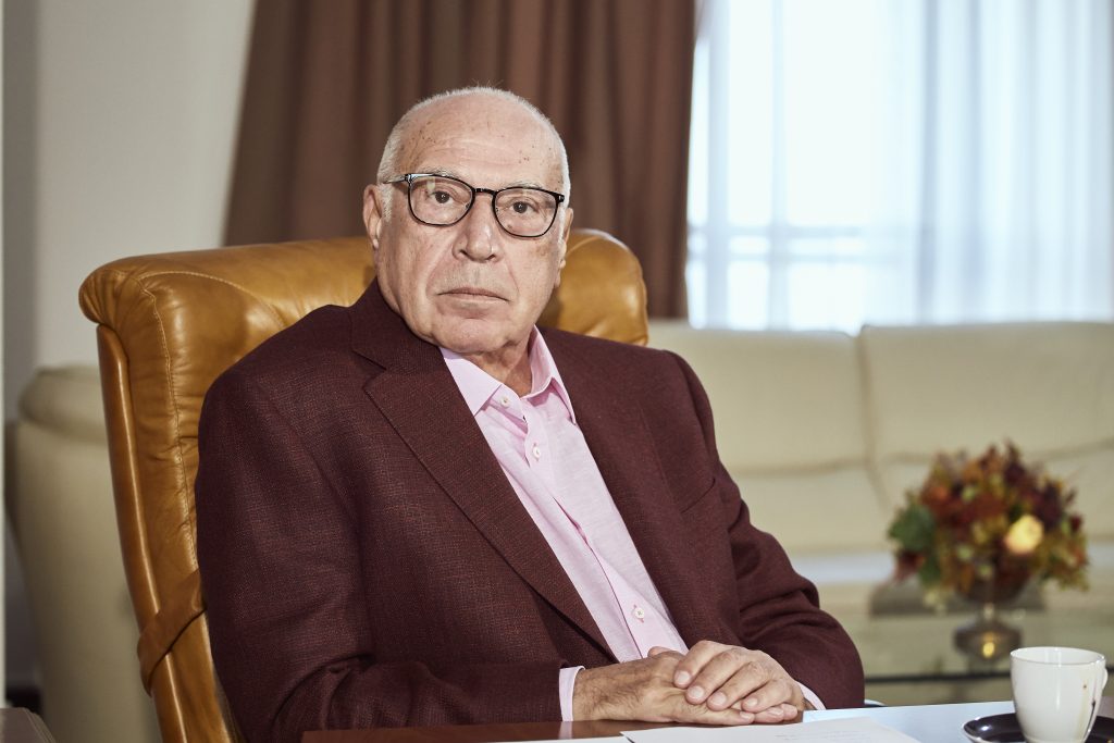 Imagine Stire Ce propune Dan Voiculescu pentru ca economia țării să nu ajungă la dezastru ”Pentru a preveni un val de concedieri, este necesar să…” | 2review.ro