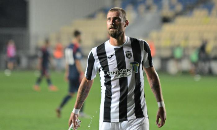 Imagine Stire Gabi Tamaș a aflat chiar înaintea meciului că i-a murit tatăl! Ce a făcut fotbalistul | 2review.ro