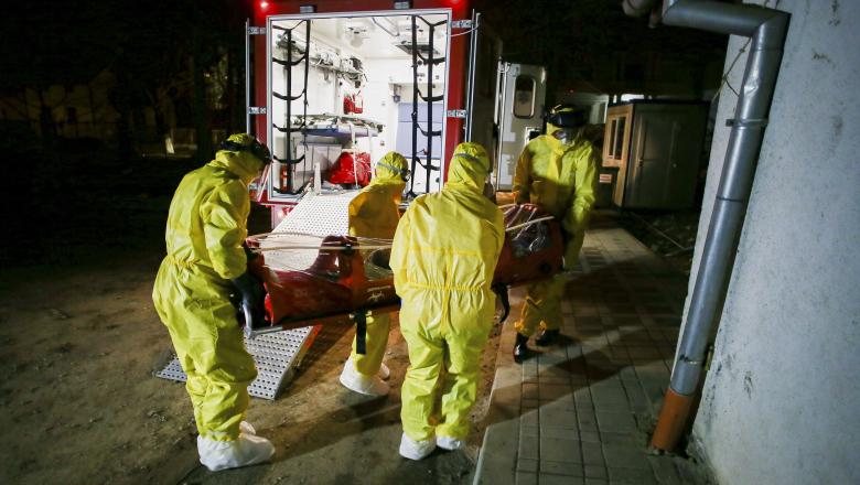 Imagine Stire Bilanțul deceselor din România din cauza coronavirusului a ajuns la 42. Cea mai tânără victimă avea numai 27 de ani! | 2review.ro