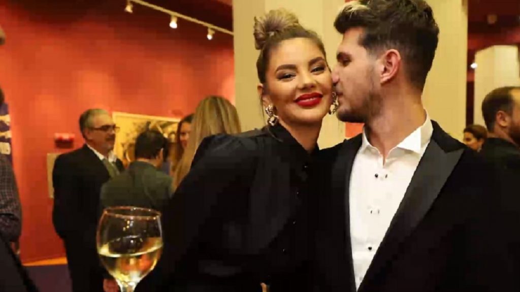 Imagine Stire La 2 zile de când a anunțat despărțirea, Ramona Olaru s-a întors în brațele lui Cuza. Cum s-au afișat cei doi | 2review.ro