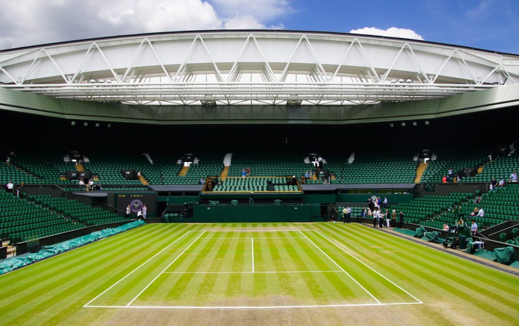 Imagine Stire Wimbledon 2021 » Toți ochii sunt pe Emma Răducanu! Tânăra de 18 ani joacă astăzi la Wimbledon pentru un loc în sferturile de finală | 2review.ro